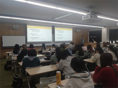 学芸員による講演/「初期演習Ⅱ」